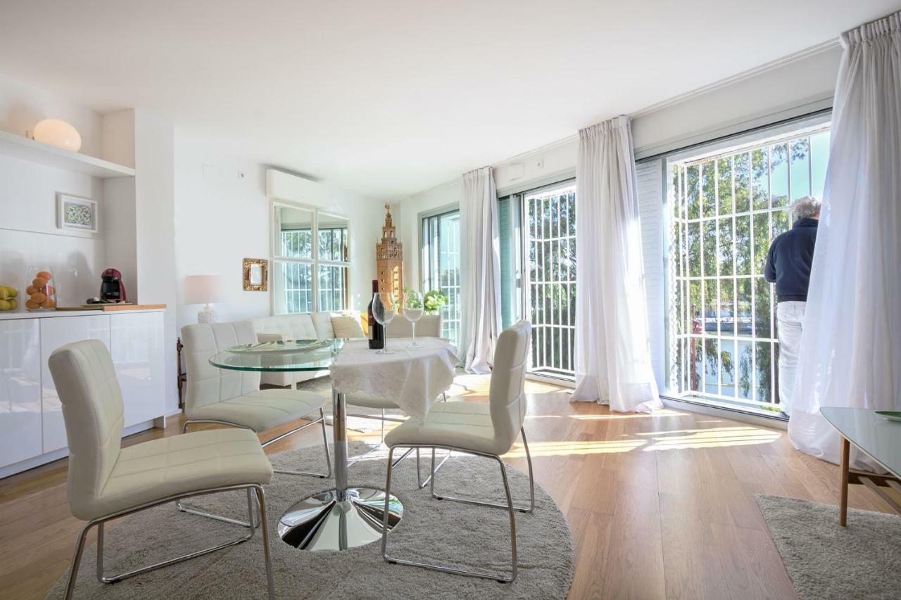 Betis Deluxe Riverside Sevilha Exterior foto