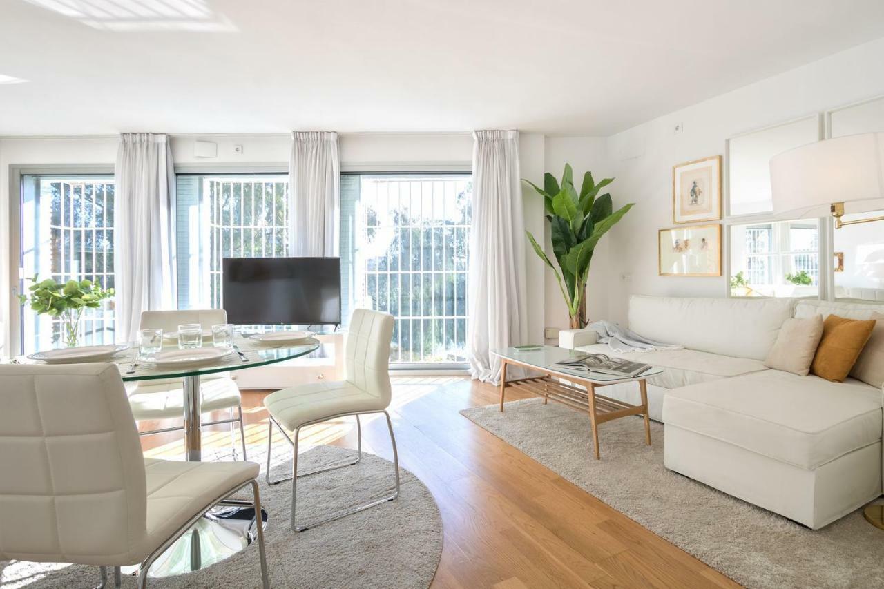 Betis Deluxe Riverside Sevilha Exterior foto